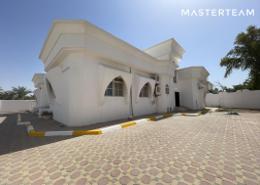 Villa - 4 bedrooms - 6 bathrooms for rent in Al Owainah - Falaj Hazzaa - Al Ain