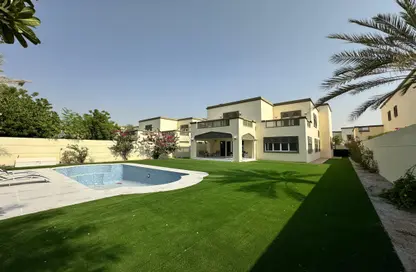 Outdoor House image for: Villa - 4 Bedrooms - 5 Bathrooms for rent in Jumeirah Park Homes - Jumeirah Park - Dubai, Image 1