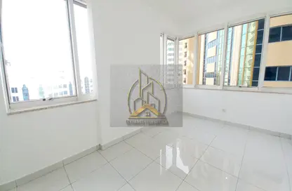 Perfectly Maintained 02-BHK | Prime Area | Parking