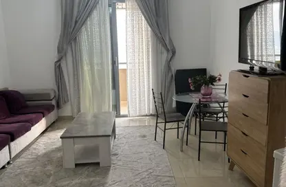 شقة - غرفة نوم - 1 حمام للايجار في لؤلؤة المجاز - المجاز 2 - المجاز - الشارقة