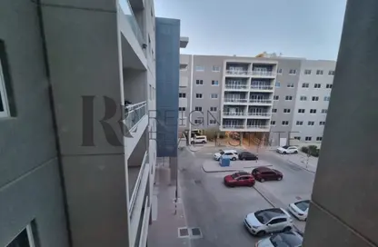 Apartment - 1 Bedroom - 2 Bathrooms for rent in Tower 2 - Al Reef Downtown - Al Reef - Abu Dhabi