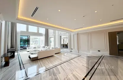 Apartment - 7 Bedrooms - 4 Bathrooms for sale in XXII Carat - Palm Jumeirah - Dubai
