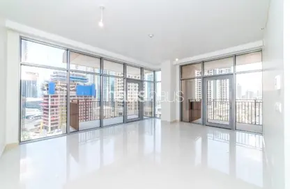 Apartment - 2 Bedrooms - 3 Bathrooms for rent in Boulevard Crescent 2 - BLVD Crescent - Downtown Dubai - Dubai