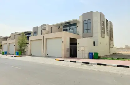 Apartment - 3 Bedrooms - 4 Bathrooms for rent in Tilal City - Sharjah