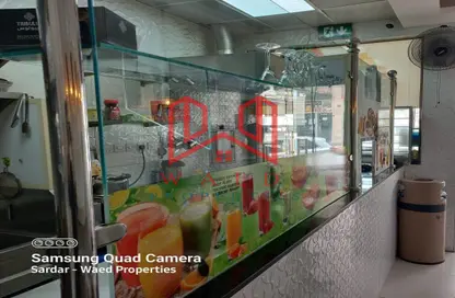 متجر - استوديو للايجار في بناية شيخ حمدان - الكرامة - دبي متجر - استوديو للايجار في بناية شيخ حمدان - الكرامة - دبي