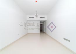 صورةغرفة فارغة لـ: شقة - 2 غرف نوم - 3 حمامات للكراء في الرفاعة - بر دبي - دبي, صورة 1
