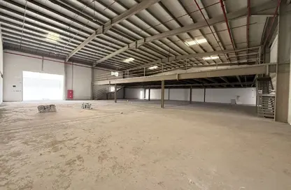 Warehouse - Studio - 1 Bathroom for rent in Umm Al Thuoob - Umm Al Quwain