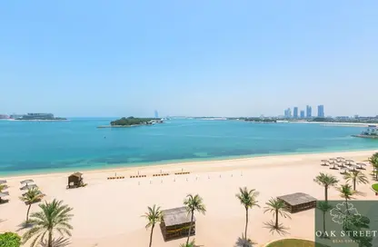 Apartment - 3 Bedrooms - 3 Bathrooms for rent in Al Sultana - Shoreline Apartments - Palm Jumeirah - Dubai