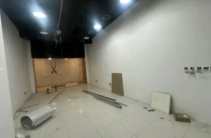 Retail - Studio for rent in Park Towers Podium - Park Towers - DIFC - Dubai