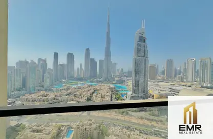 Apartment - 2 Bedrooms - 2 Bathrooms for rent in Burj Royale - Downtown Dubai - Dubai