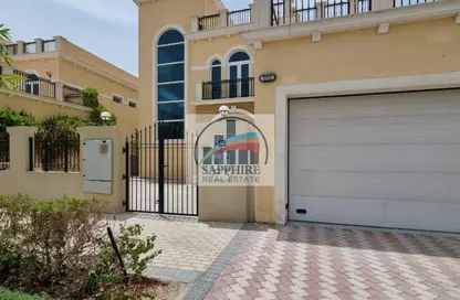 Apartment - 4 Bedrooms - 5 Bathrooms for rent in Legacy - Jumeirah Park - Dubai