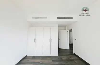 Room / Bedroom image for: Townhouse - 4 Bedrooms - 4 Bathrooms for rent in Nasma Residence - Al Tai - Sharjah, Image 1