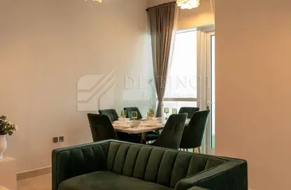 Living / Dining Room image for: Apartment - 3 Bedrooms - 4 Bathrooms for rent in Marina Pinnacle - Dubai Marina - Dubai, Image 1
