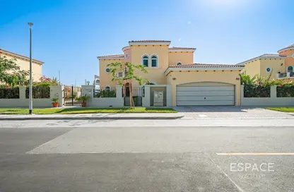 Villa - 5 Bedrooms - 5 Bathrooms for sale in Legacy - Jumeirah Park - Dubai
