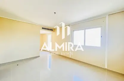 Villa - 5 Bedrooms - 6 Bathrooms for rent in Arabian Style - Al Reef Villas - Al Reef - Abu Dhabi
