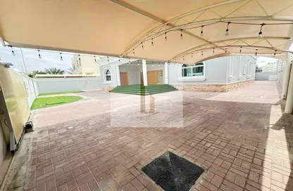 فيلا - 4 غرف نوم - 4 حمامات للايجار في البرشاء جنوب 2 - جنوب البرشاء - البرشاء - دبي