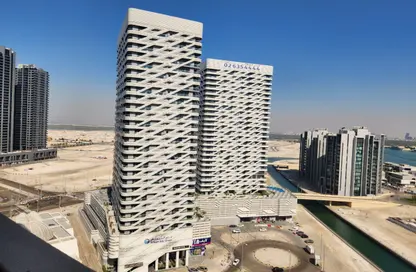 Apartment - 1 Bedroom - 2 Bathrooms for sale in Marina Bay by DAMAC - Najmat Abu Dhabi - Al Reem Island - Abu Dhabi