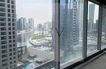 Office Space - Studio for sale in The Binary Tower - Business Bay - Dubai