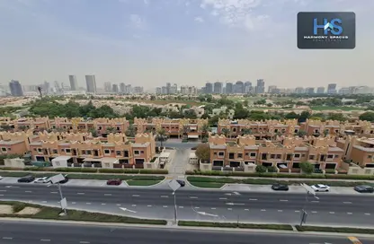شقة - 2 غرف نوم - 3 حمامات للايجار في جولف فيو ريزدنس - مدينة دبي الرياضية - دبي