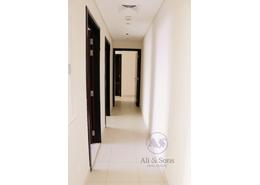 Apartment - 3 bedrooms - 4 bathrooms for rent in Al Istiqlal Street - Al Khalidiya - Abu Dhabi