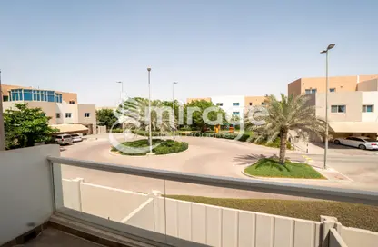 Balcony image for: Townhouse - 4 Bedrooms - 5 Bathrooms for sale in Contemporary Style - Al Reef Villas - Al Reef - Abu Dhabi, Image 1