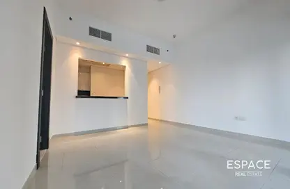 Apartment - 1 Bedroom - 2 Bathrooms for rent in Silverene Tower B - Silverene - Dubai Marina - Dubai