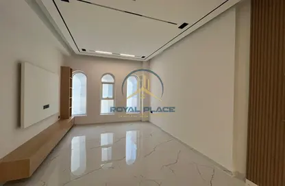 شقة - غرفة نوم - 2 حمامات للايجار في مسكن الامير - منطقة 11 - قرية جميرا الدائرية - دبي شقة - غرفة نوم - 2 حمامات للايجار في مسكن الامير - منطقة 11 - قرية جميرا الدائرية - دبي