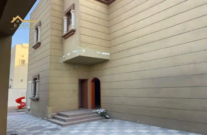 فيلا - 5 غرف نوم - 7 حمامات للايجار في الضاحية 3بي - النوف - الشارقة فيلا - 5 غرف نوم - 7 حمامات للايجار في الضاحية 3بي - النوف - الشارقة