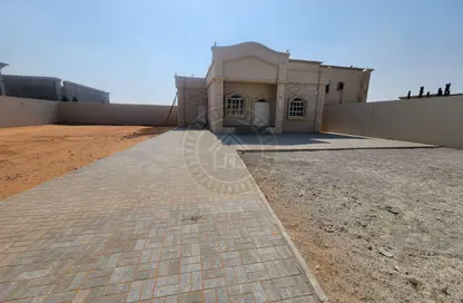 فيلا - 3 غرف نوم - 2 حمامات للايجار في الرفاع - رأس الخيمة