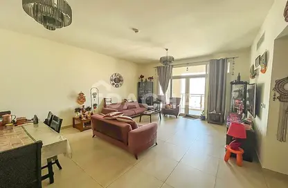 Apartment - 3 Bedrooms - 4 Bathrooms for rent in Daisy - Azizi Residence - Al Furjan - Dubai