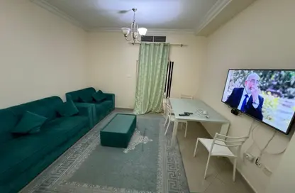 Apartment - 2 Bedrooms - 2 Bathrooms for rent in Al Taawun - Sharjah