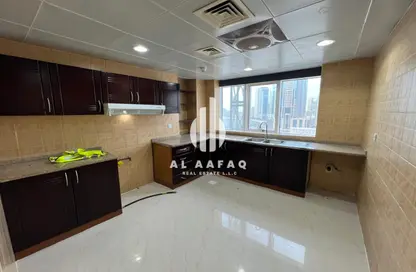 Apartment - 3 Bedrooms - 4 Bathrooms for rent in Al Khan Corniche - Al Khan - Sharjah