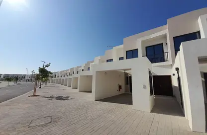تاون هاوس - 2 غرف نوم - 3 حمامات للايجار في فيلات ماربيلا الثانية - ماربيا - ميناء العرب - راس الخيمة - رأس الخيمة