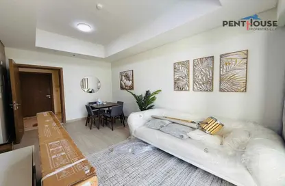 Apartment - 1 Bedroom - 2 Bathrooms for rent in Azizi Fawad Residence - Dubai Healthcare City 2 - Al Jaddaf - Dubai