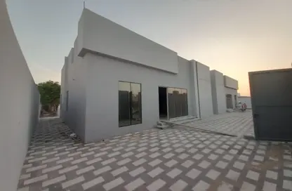 Apartment - 3 Bedrooms - 2 Bathrooms for rent in Al Shamkha - Abu Dhabi