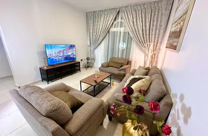 Apartment - 1 Bedroom - 2 Bathrooms for rent in Muwailih Building - Muwaileh - Sharjah