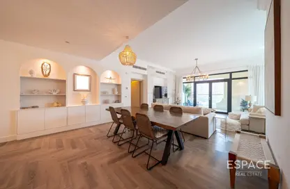 Apartment - 3 Bedrooms - 3 Bathrooms for sale in Al Hatimi - Shoreline Apartments - Palm Jumeirah - Dubai