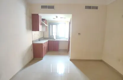 Apartment - Studio - 1 Bathroom for rent in Al Mujarrah - Al Sharq - Sharjah