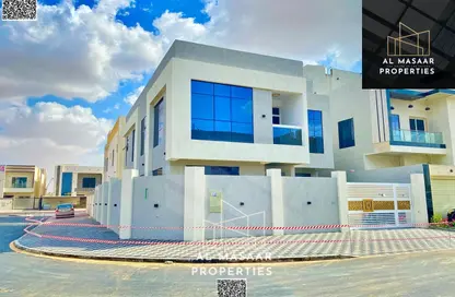 فيلا - 5 غرف نوم - 7 حمامات للايجار في قرية الاميرة - الياسمين - عجمان