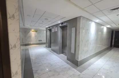Apartment - 1 Bedroom - 2 Bathrooms for rent in Muwaileh 29 Building - Muwaileh - Sharjah