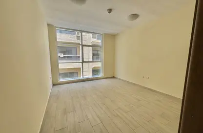 Apartment - 1 Bedroom - 2 Bathrooms for rent in Hajar Building - Muwaileh Commercial - Sharjah