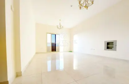 Empty Room image for: Apartment - 2 Bedrooms - 2 Bathrooms for rent in Safia Tower - Al Majaz 3 - Al Majaz - Sharjah, Image 1