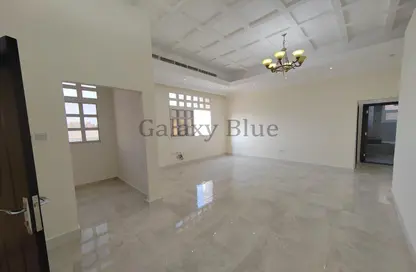 Empty Room image for: Apartment - 1 Bedroom - 1 Bathroom for rent in Shakhbout City - Abu Dhabi, Image 1