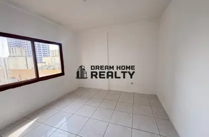 شقة - 2 غرف نوم - 2 حمامات للايجار في دار المجاز - شارع جمال عبد الناصر - المجاز - الشارقة