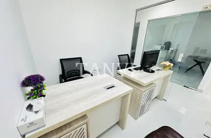 Office Space - Studio - 1 Bathroom for rent in Lulu Centre - Karama Park Area - Al Karama - Dubai