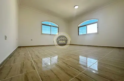 Apartment - Studio - 1 Bathroom for rent in Al Mushrif Villas - Al Mushrif - Abu Dhabi