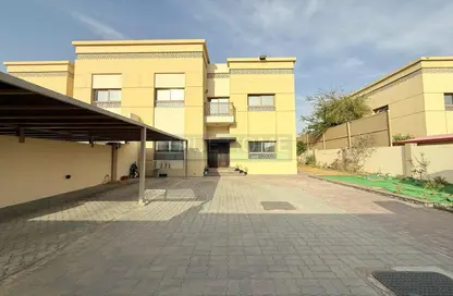 Villa - 5 Bedrooms - 6 Bathrooms for sale in Sharjah Garden City - Sharjah
