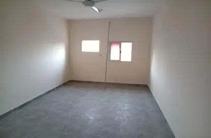 Empty Room image for: Villa - 2 Bedrooms - 2 Bathrooms for rent in Al Humra 1 - Al Humra - Umm Al Quwain, Image 1