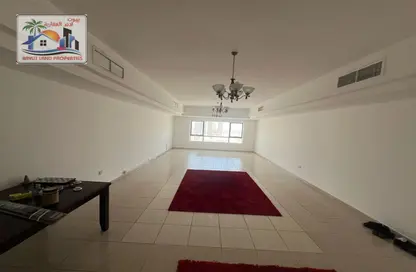شقة - 3 غرف نوم - 3 حمامات للايجار في شارع التعاون الجديد - التعاون - الشارقة