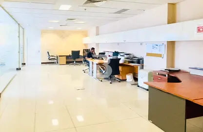 مكتب - استوديو - 1 حمام للايجار في المركز الأوروبي  للأعمال - مجمع دبي للإستثمار - دبي